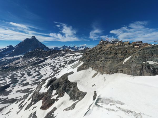 קרחון נמס הזיז את הגבול בין איטליה לשווייץ