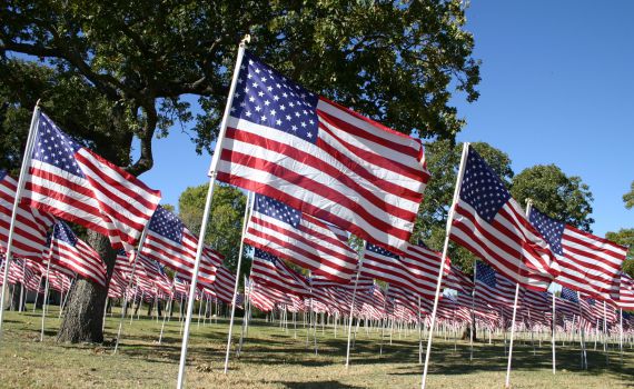 4 ביולי: האמריקאים חוגגים, על רקע הפילוג