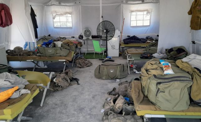  בשיא החום: לוחמים ישנים באוהל בלי חשמל