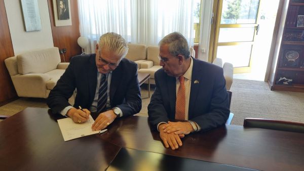 הרביעי: עוד חבר כנסת הגיש מכתב התפטרות