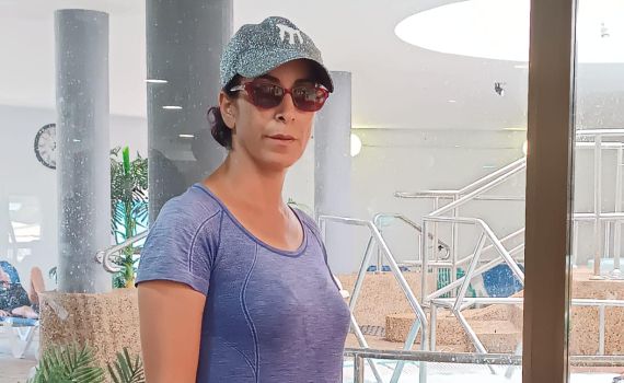 שוב: לא הורשתה להכנס לימית 2000 עם בגד ים צנוע