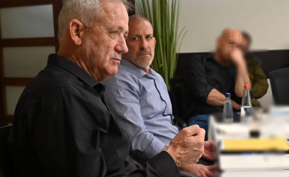 גנץ מאיים על חמאס: "כל הפרה – תביא לגביית מחיר״