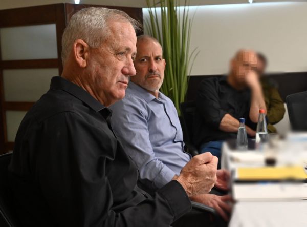 גנץ מאיים על חמאס: "כל הפרה – תביא לגביית מחיר״