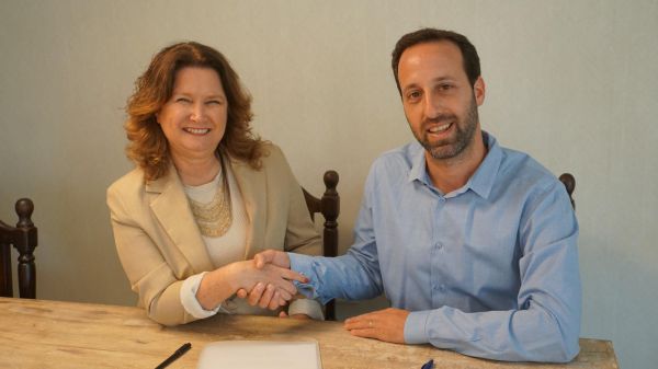 מפלגות מרצ והעבודה חתמו על הסכם עודפים