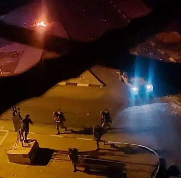 במהלך הלילה: פלסטינים ירו לעבר מתפללים בקבר יוסף