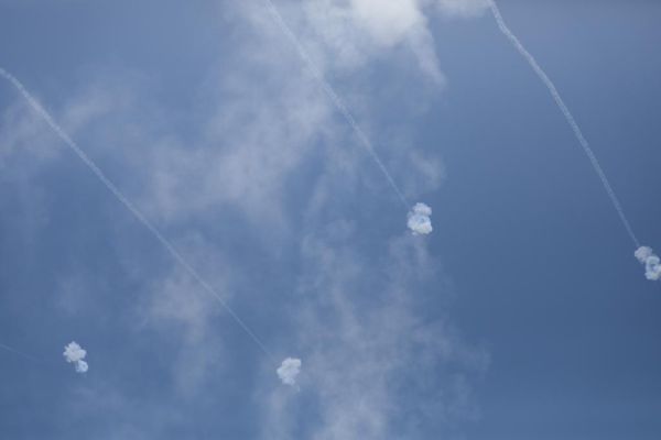 חיזבאללה עדיין יורה רחוק: אזעקות צבע אדום בקיסריה