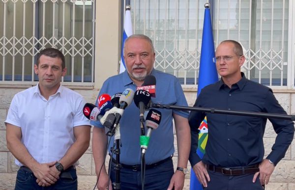 לא רק תושבי עוטף עזה: ליברמן מבטיח סל פיצויים נדיב