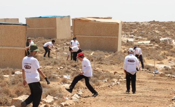 בגוש עציון הוקם דרך אמונה – המאחז החרדי הראשון