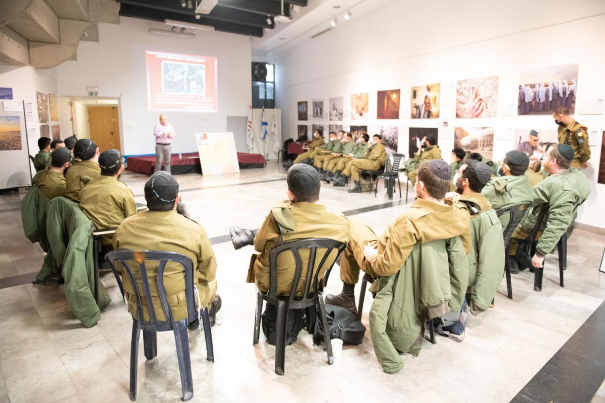 יאיר גולן שומע? לוחמים חרדים איבטחו את קבר יוסף בשכם