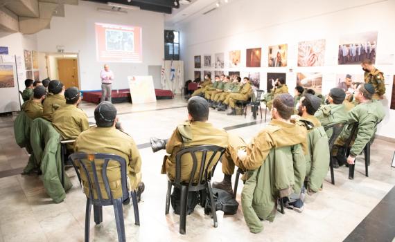 יאיר גולן שומע? לוחמים חרדים איבטחו את קבר יוסף בשכם