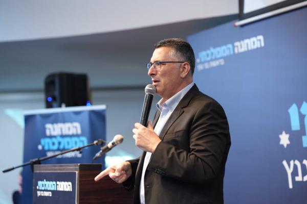 לראשונה: סער קורא להצטרף למחאה במוצ"ש