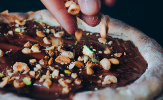יש דבר כזה: מתכון לפיצת שוקולד בריאה