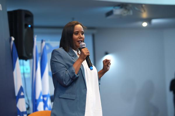 תמנו שטה: "יעניק מעטפת נדרשת למשפחות הקבע"