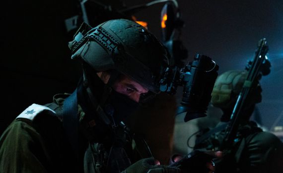 ‏לוחם נפצע במהלך פעילות מבצעית; חשודים נעצרו