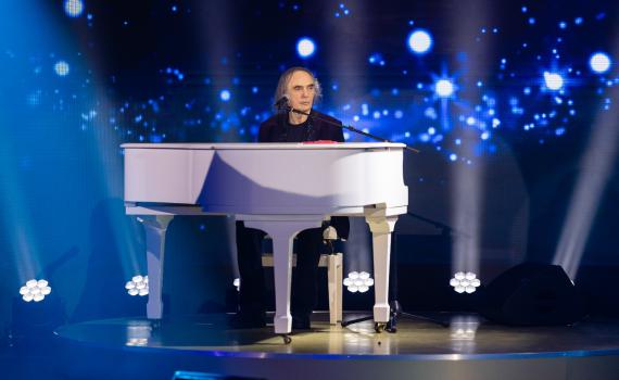 סופה של אגדה: צביקה פיק נפטר בגיל 72