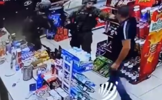 צפו: רגעי המעצר של בכיר הג'יהאד האסלאמי וחתנו