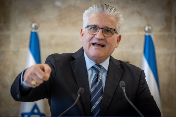 ביקש וסורב: הבקשה של יאיר לפיד מאלי אבידר