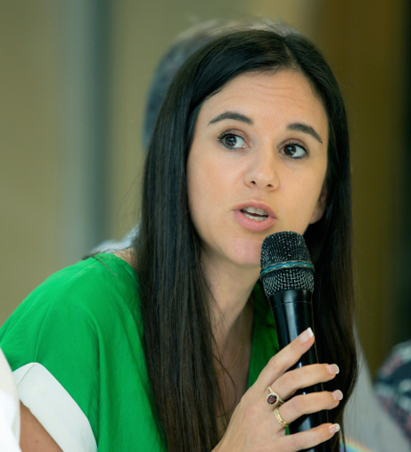 אמילי עמרוסי קיבלה הצעה לשיריון