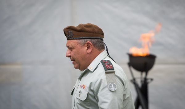למרות הפוליטיקה: איזנקוט יישאר יו"ר בחברת האנרגיה