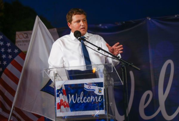 ראש עיריית פ"ת רמי גרינברג שוחרר למעצר בית