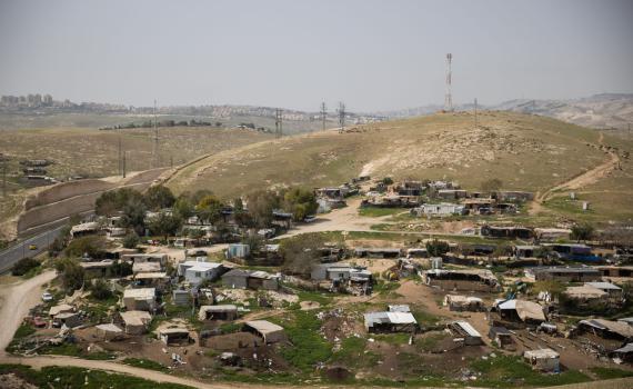 בכיר פלסטיני: פינוי חאן אל אחמר – סכנה ליציבות האזור