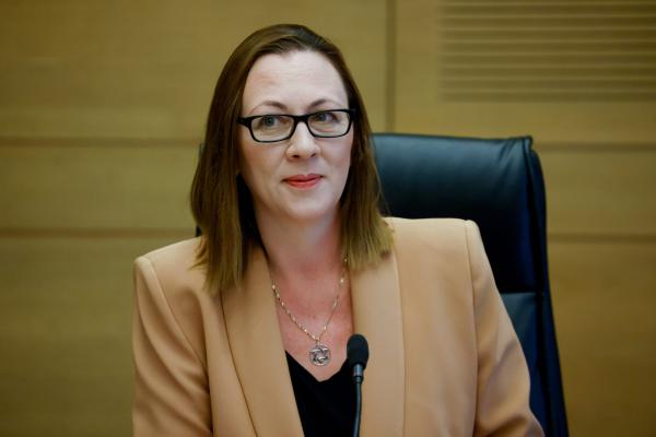 מלינובסקי נגד גלנט: "מעשה של פחדנות"