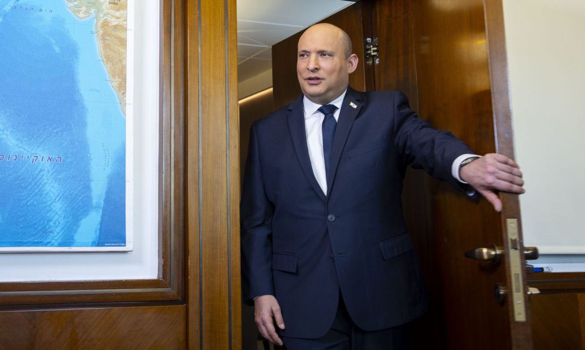 דרוש ראש ממשלה לשעבר: נפתלי בנט מחפש ג'וב חדש