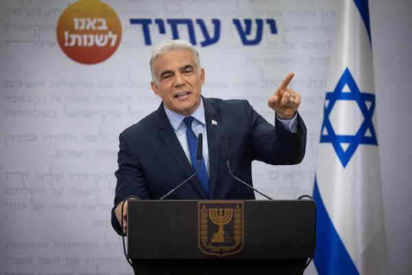 לפיד מבטל את קמפיין שקד: "לא נשב עם נתניהו"