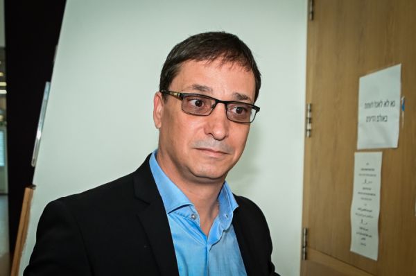 לניאדו מגיב לפסילה: "הייתי טרף קל, שיסו נגדי"