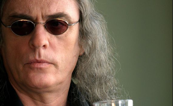 לצד משפחה וחברים בלבד, צביקה פיק הובא למנוחות