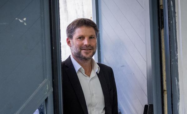 מי יותר מחכה שזה ייגמר, סמוטריץ' או המשפחה שלו?