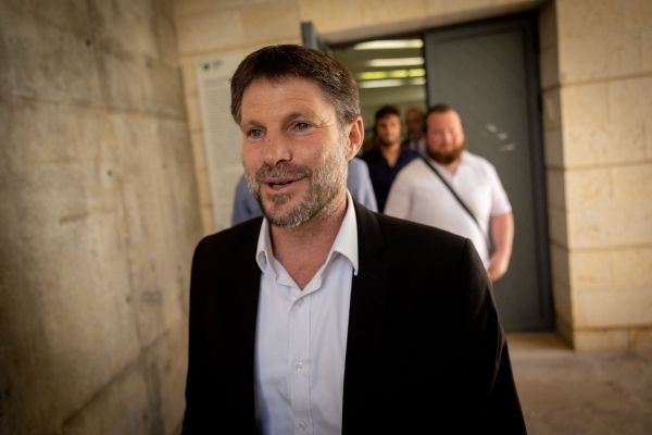 סמוטריץ' יצא מנתניהו: עובדים קשה להקים ממשלה