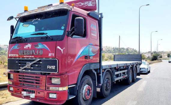 נהג משאית ביצע עקיפה מסוכנת ונתפס