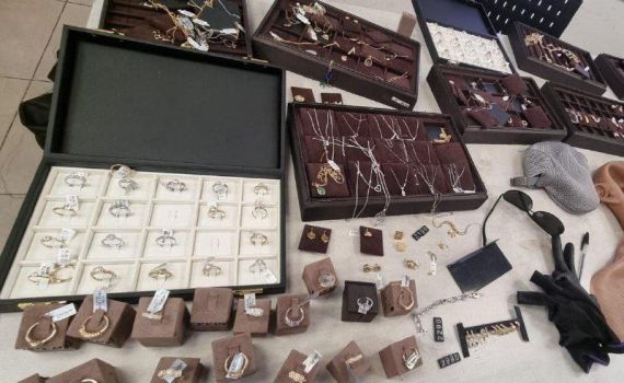 כמו בסרטים: צפו בתיעוד השוד ברעננה