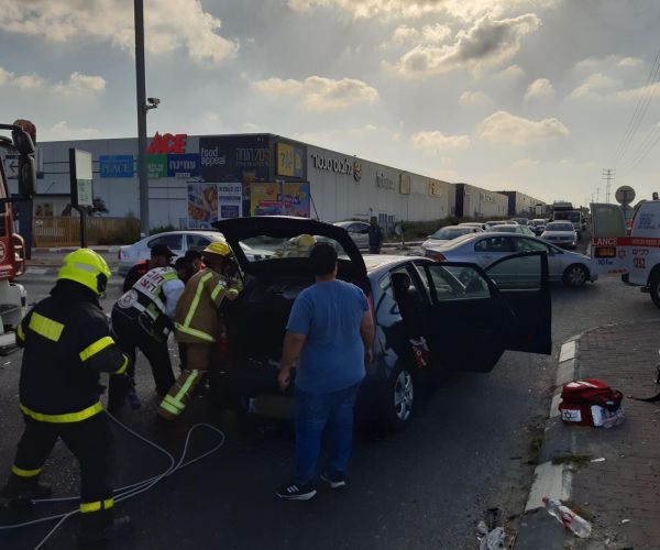 תאונת דרכים סמוך למבקעים, שמונה פצועים