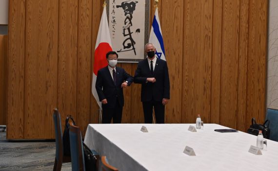 בני גנץ בביקור ביפן לציון 70 שנות יחסים דיפלומטיים