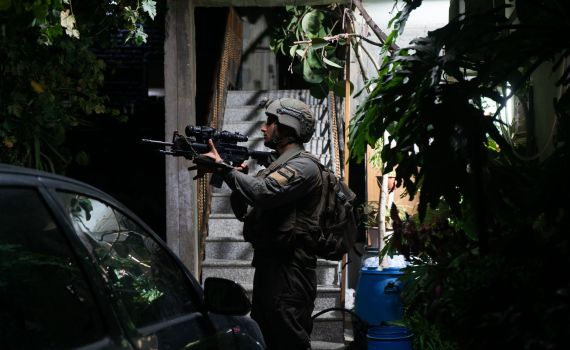 "שובר גלים": נעצרו 10 מבוקשים; הוחרמו נשקים