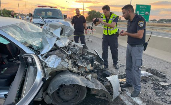 2 הרוגים בתאונה בעמק חפר, פצועים קשה באשקלון