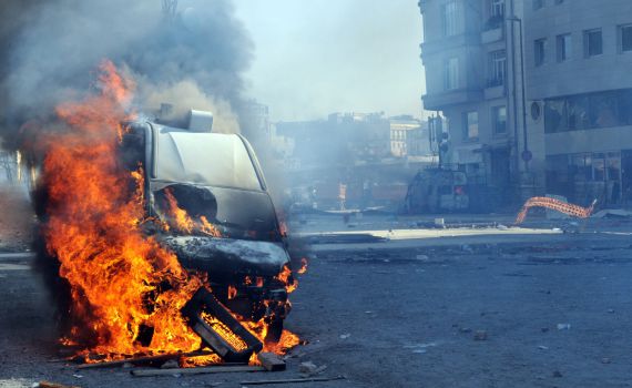 המנהיג המפלג בעיראק: "קורא להפסיק האלימות"
