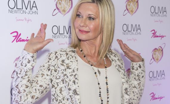 הזמרת והשחקנית אוליביה ניוטון ג'ון הלכה לעולמה