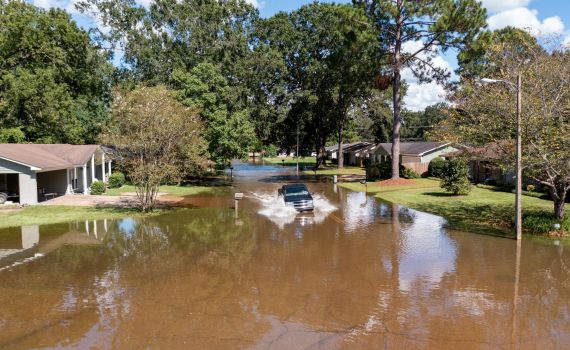 שטפונות בפקיסטן: "המדינה נראית כמו אוקיינוס"