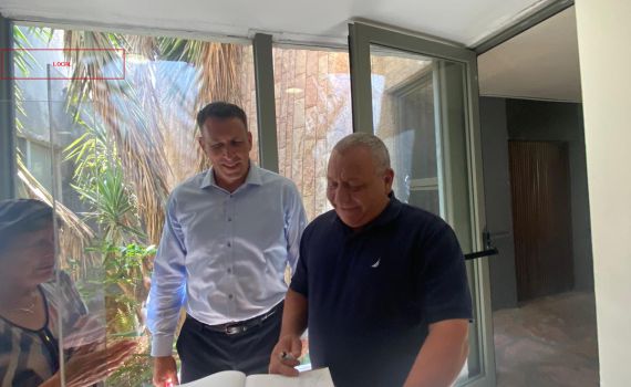 איזנקוט בספר המבקרים בכפר עציון: "מופת לדורות"