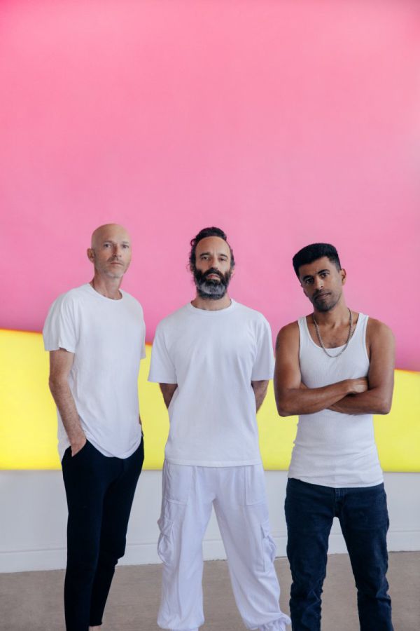 לא מפסיקים להפתיע: הבלקן ביט בוקס בשיר חדש