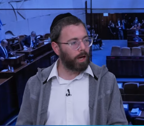 לאחר הציוץ: ישראל פריי מושעה משידורי דמוקרט TV