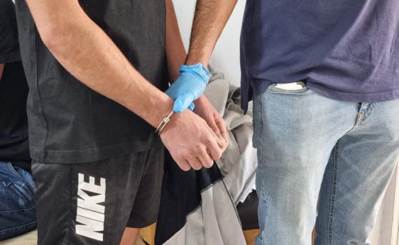 חטפו, סחטו כספים ואיימו על נערים עד שנתפסו