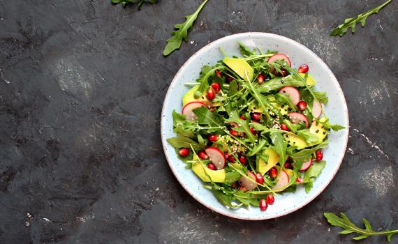 מנת פתיחה לראש השנה: סלט רענן וחגיגי במיוחד