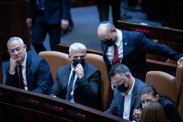 הפרשן הפוליטי מודה: ה'רק לא ביבי' מת