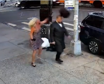 אנטישמיות בברוקלין: אישה העיפה כובע ליהודי ונעצרה