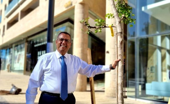 עם תום השמיטה מבצע שתילה יצא לדרך בירושלים