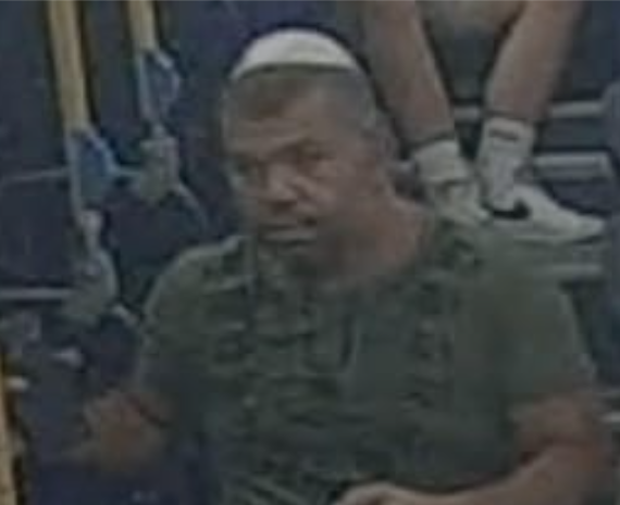 הותר לפרסום: זה המורה החשוד בביצוע עבירות מין בקטין